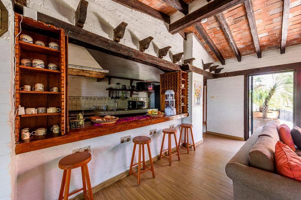 ואלה דה בראבו Increible Cuarto, Hostal Sobre El Centro De Valle מראה חיצוני תמונה